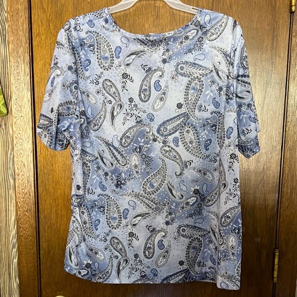 Light Blue Paisley Top - Picture 2 of 3